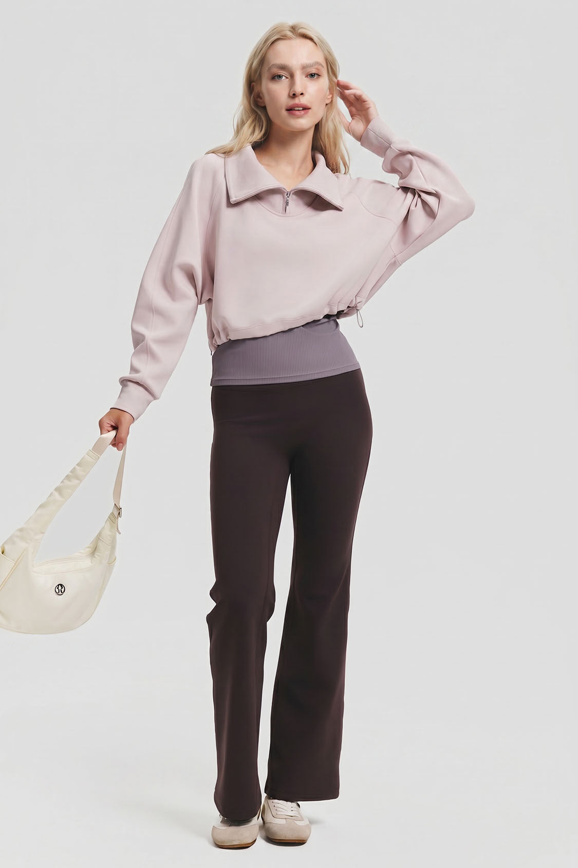 Damen-Sweatshirt mit doppelter Lage, schmaler Passform und halbem Reißverschluss HE022