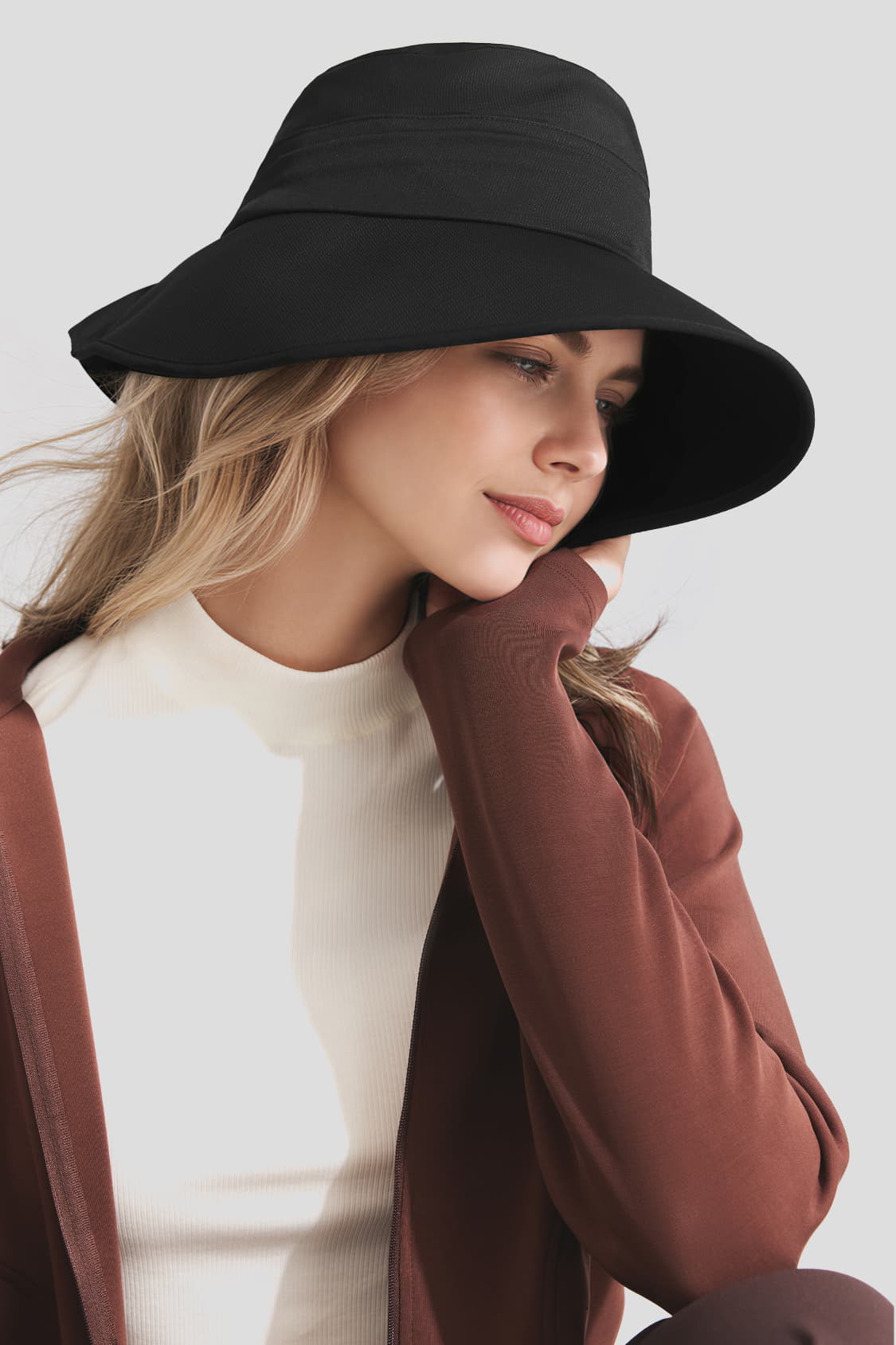 Bucket hat met brede rand en zonbescherming WR013