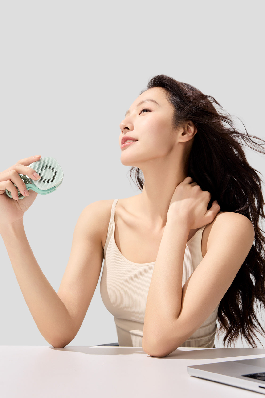 Dual Fan Neck Cooler EE002