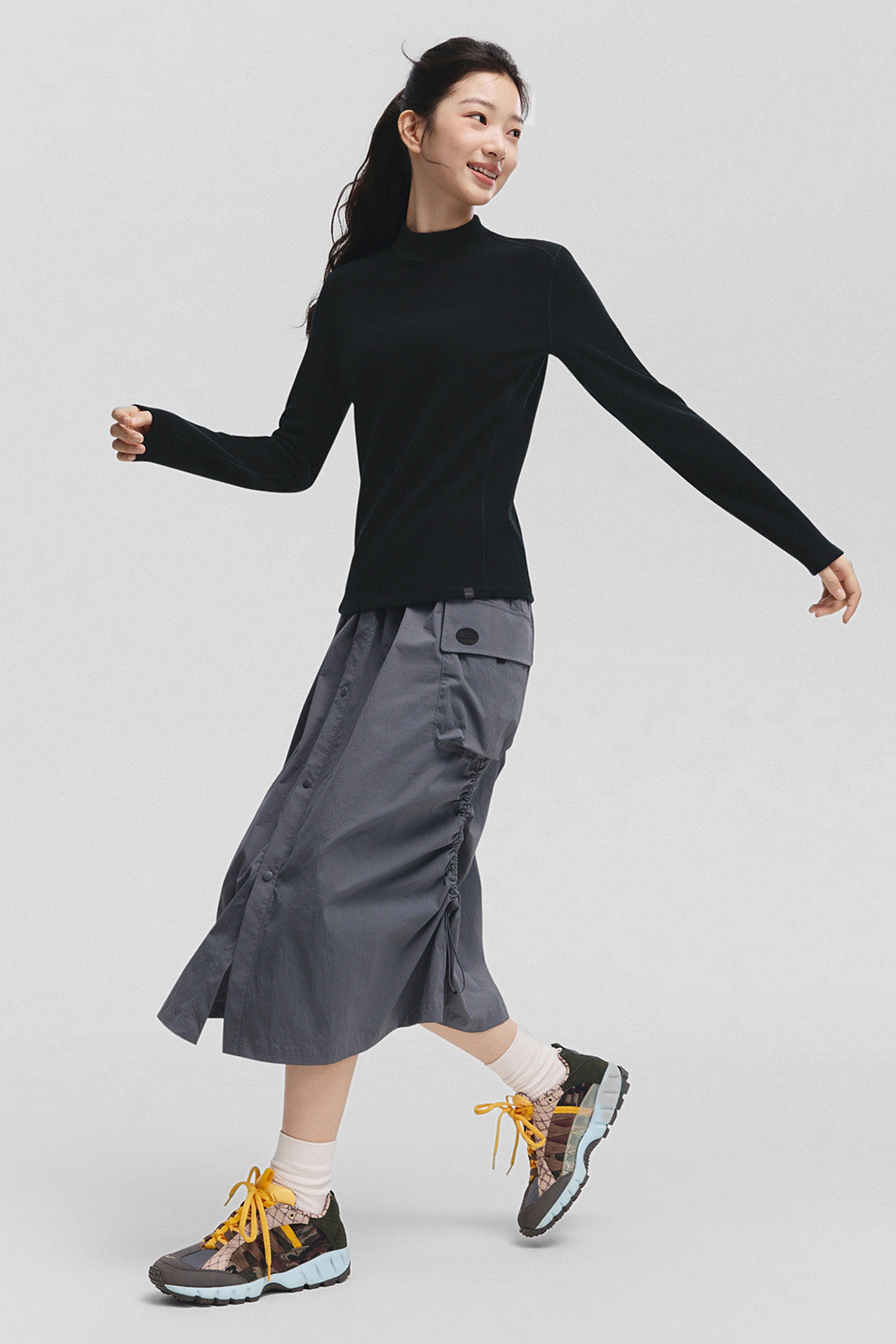 beneunder frostease womens medium warmth half turtleneck fleece base layer #color_black