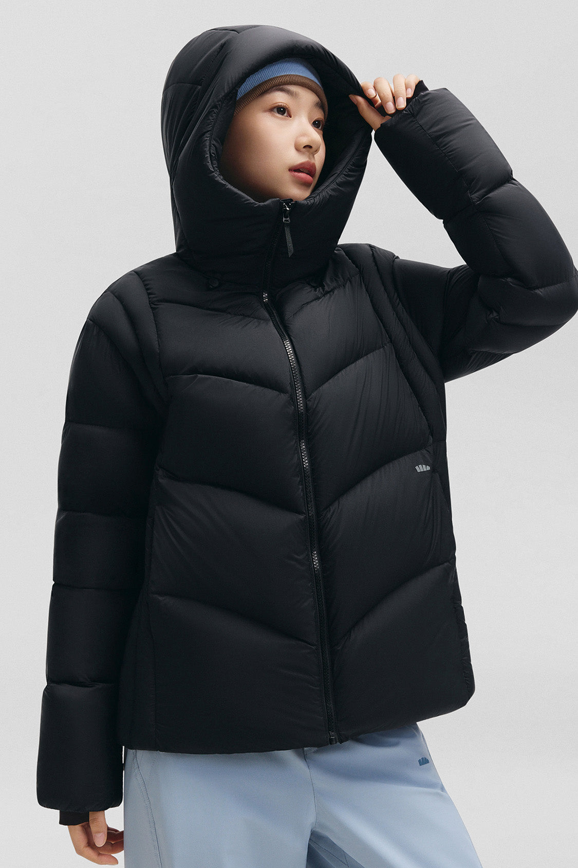 beneunder cloudloft – women’s high-loft down jacket (regular, extreme warmth) #color_black