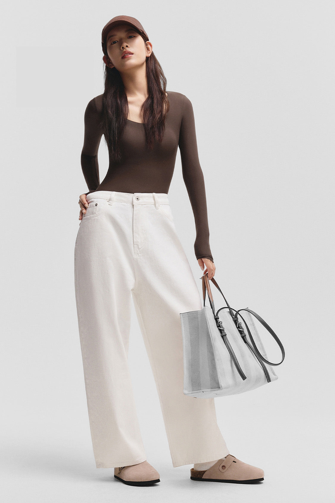 women's seamless bra-in shaping bodysuit top #color_brown