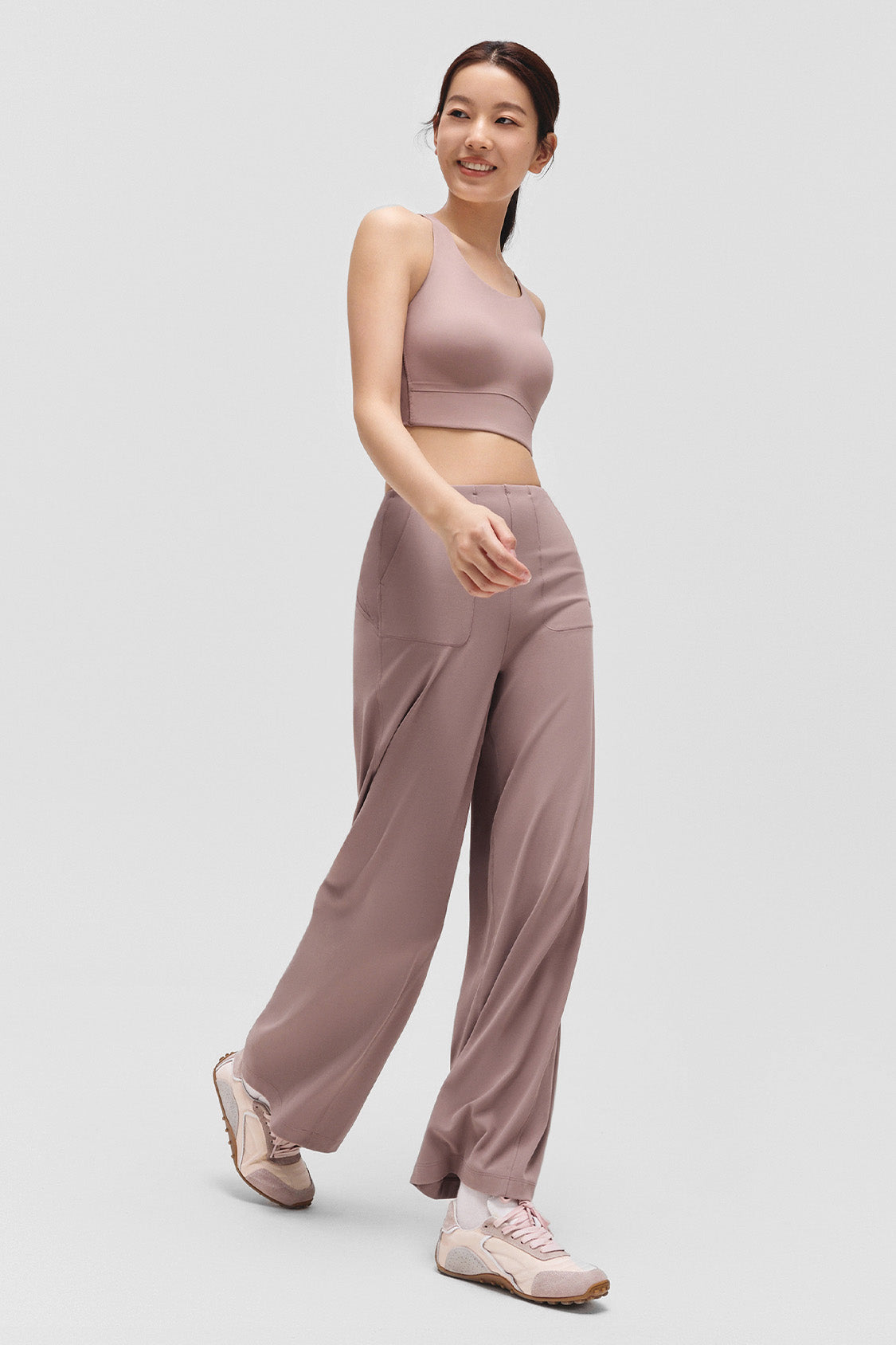 women’s high-stretch sculpting outdoor pants #color_dusty rose