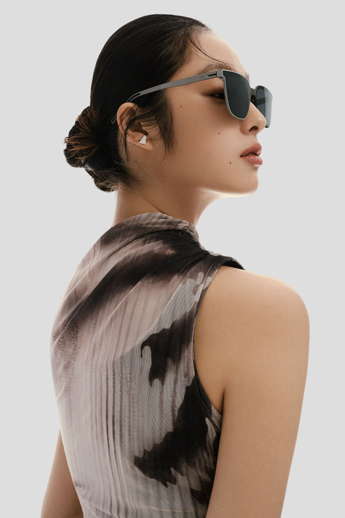 Men’s Square Folding Sunglasses UV 400 FD434