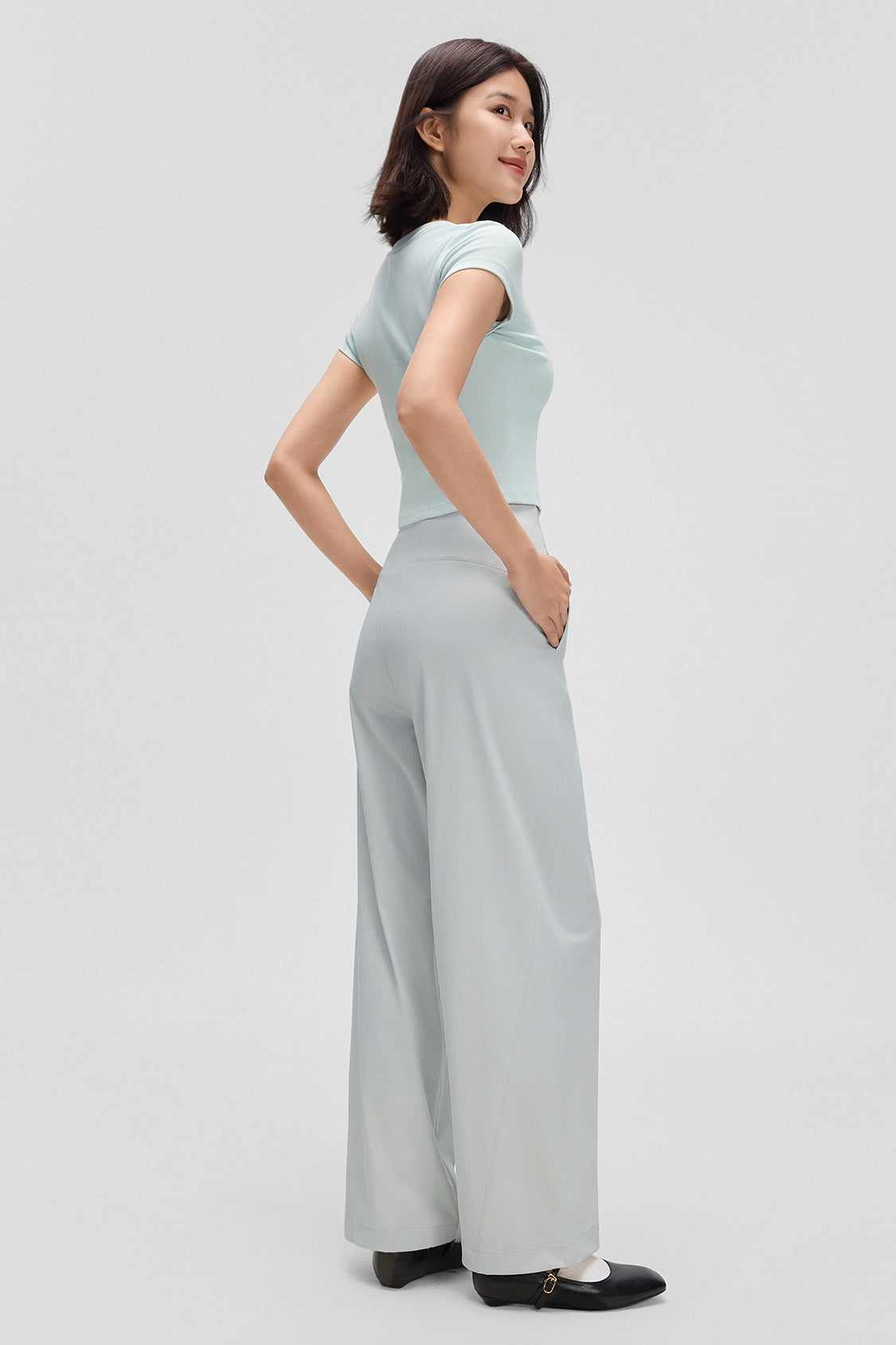 beneunder dewshield womens water repellent straight leg pants#color_gray