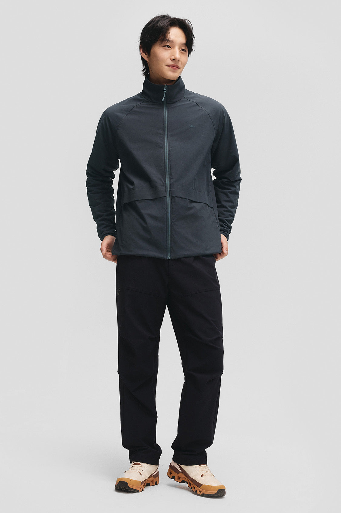 beneunder flipheat mens light warmth reversible fleece jacket #color_gray