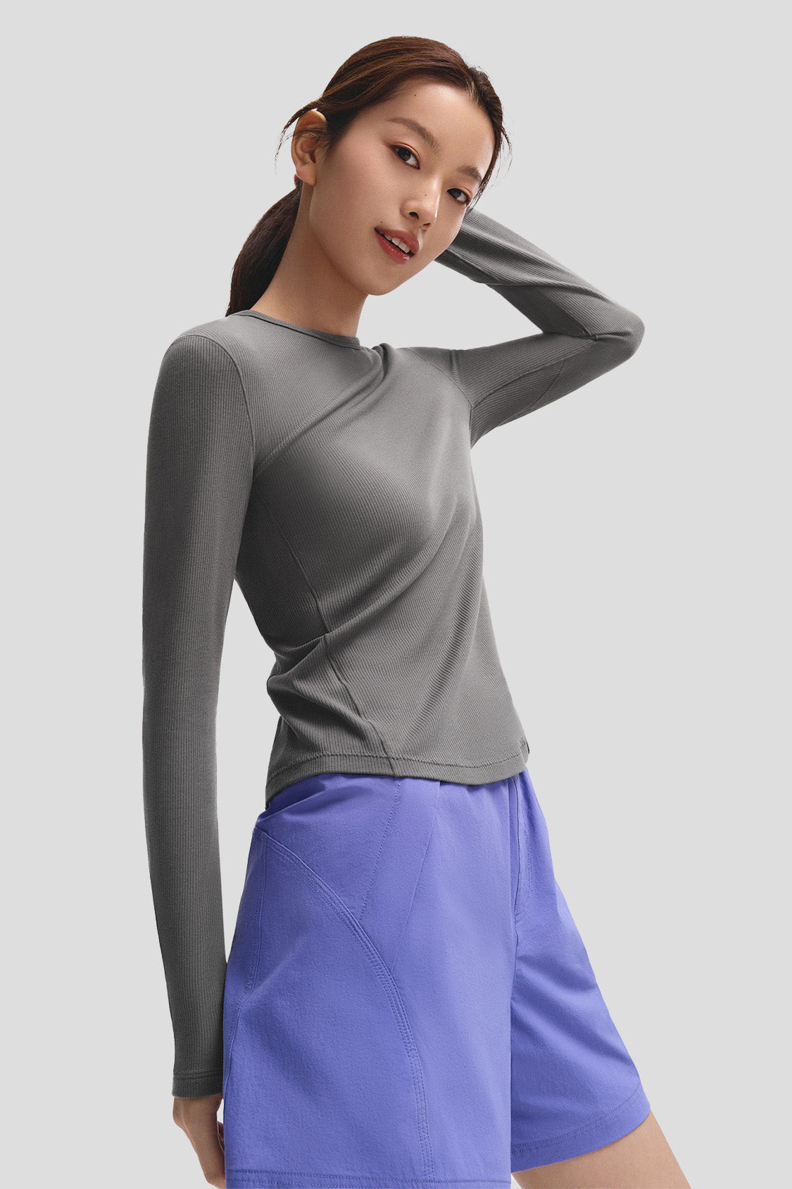 beneunder flexease womens lightweight ribbed base layer top crew neck#color_gray