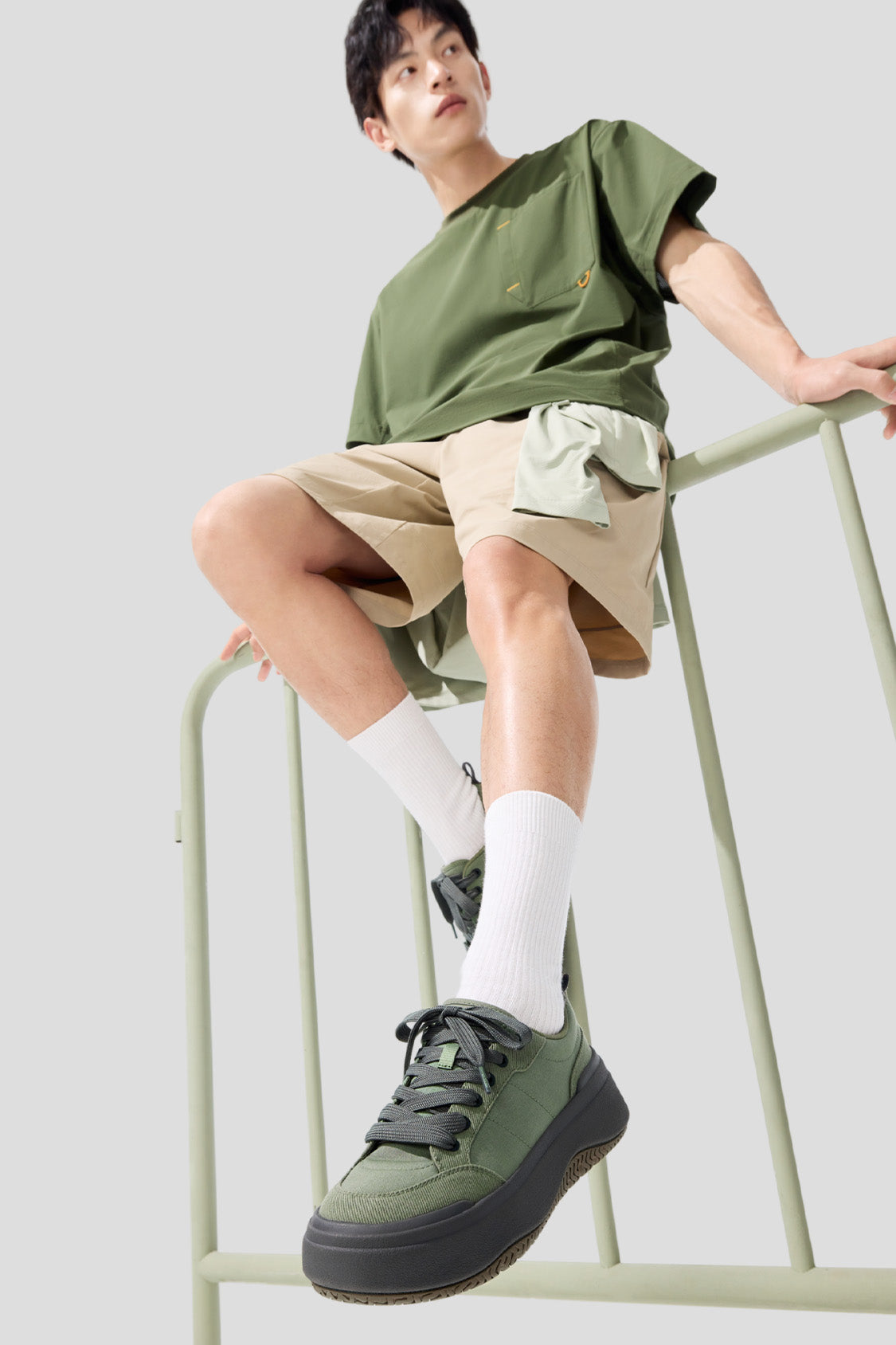 CozyCanvas - Men's Soft Thick Sole Sneakers