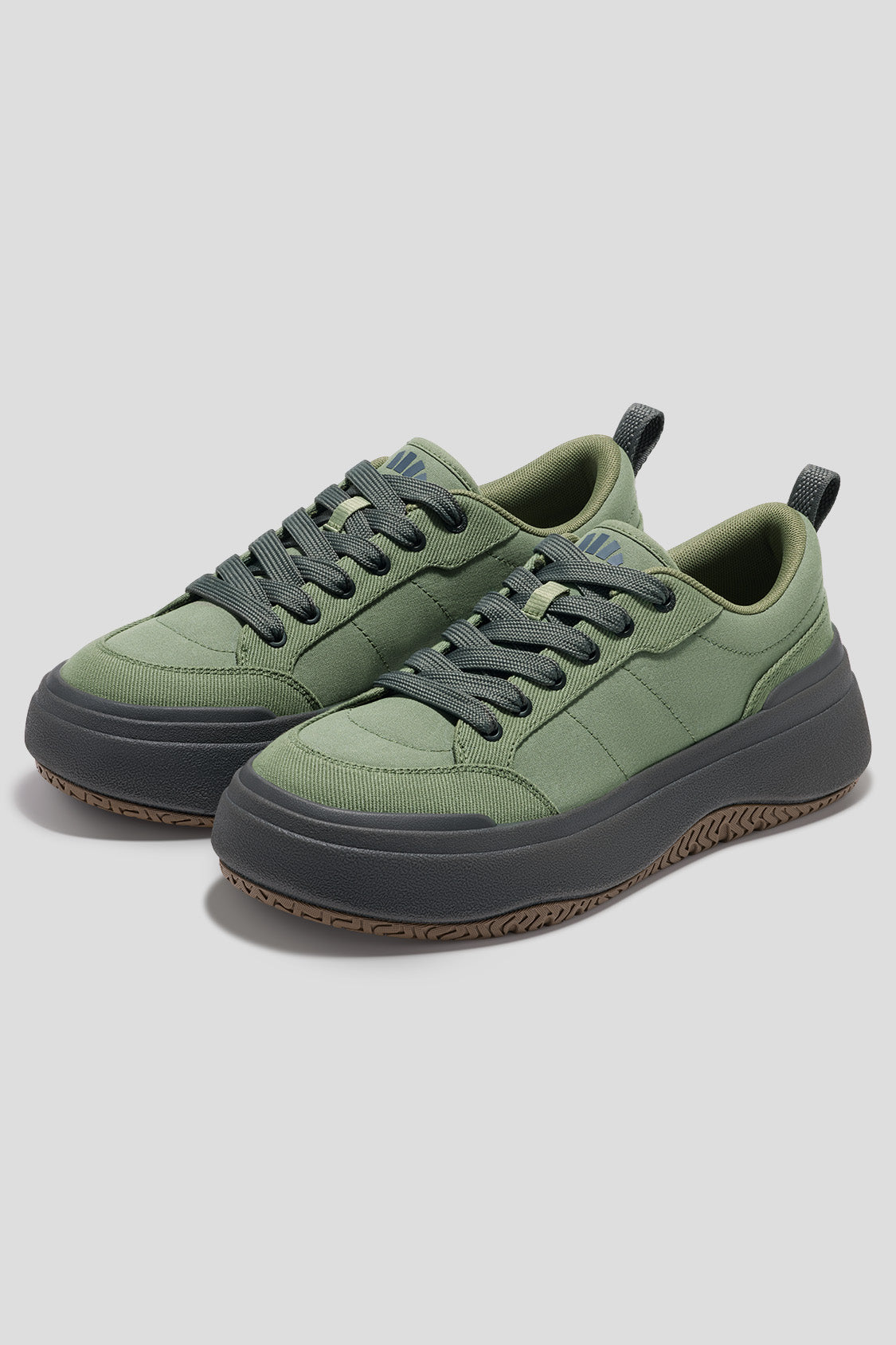 CozyCanvas - Men's Soft Thick Sole Sneakers