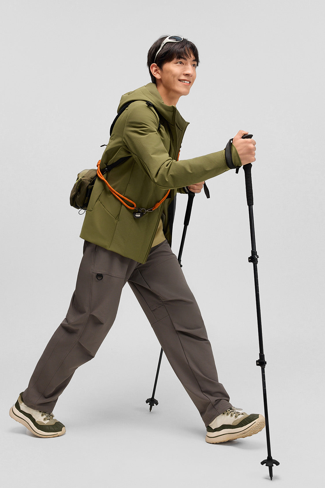 beneunder hoodflex mens medium warmth hooded stretch fleece vest #color_moss green