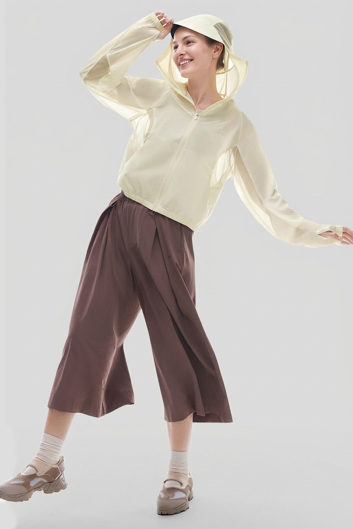 Women’s Cropped Lightweight Sun Protection Jacket UPF 50+ TS004