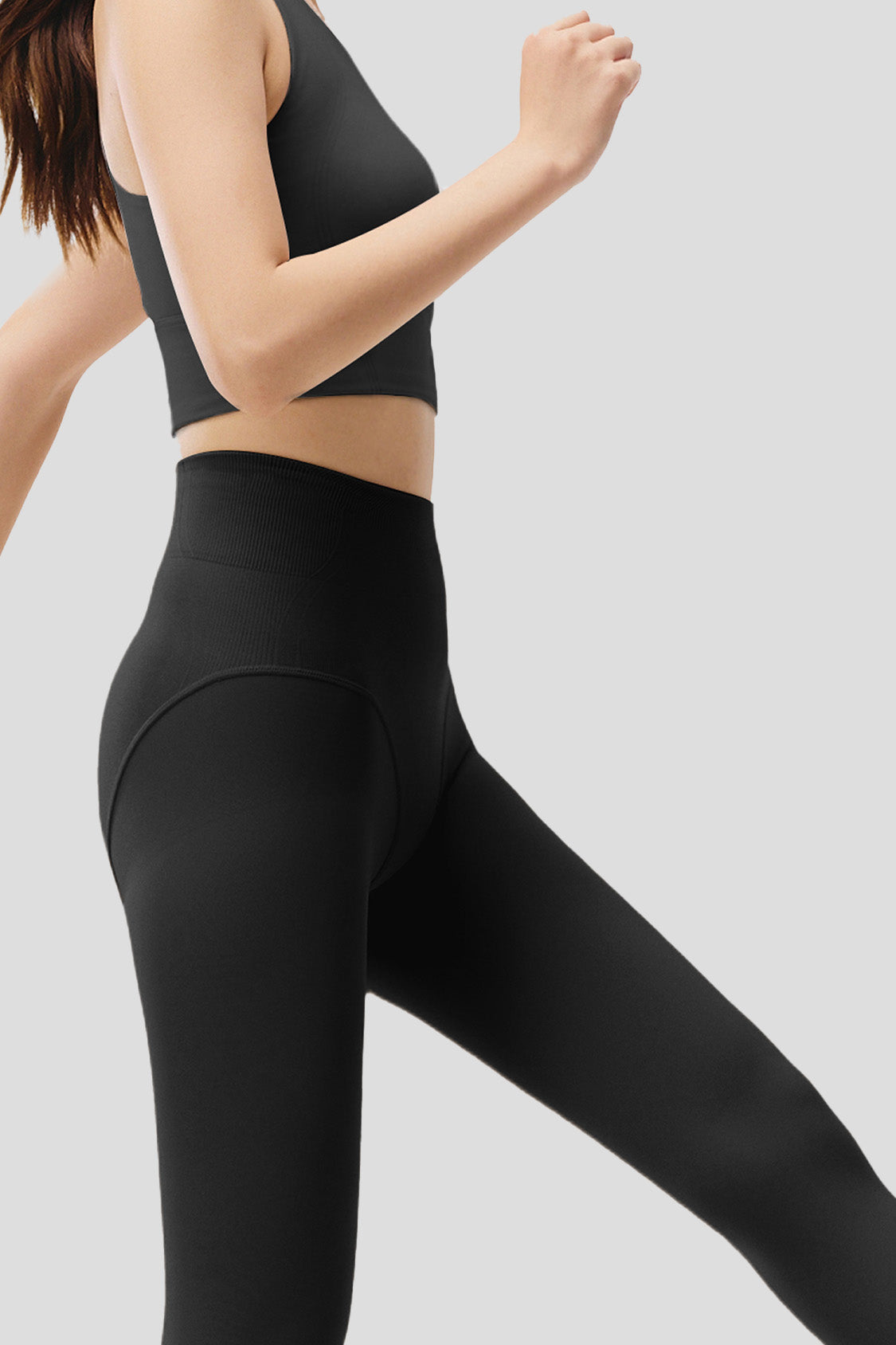 beneunder #color_black