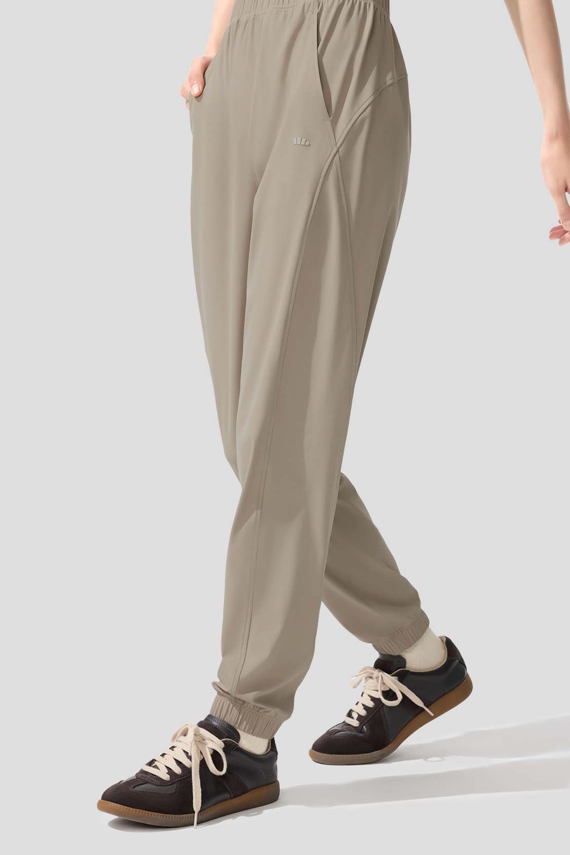 beneunder women's sport cooling pants #color_brown