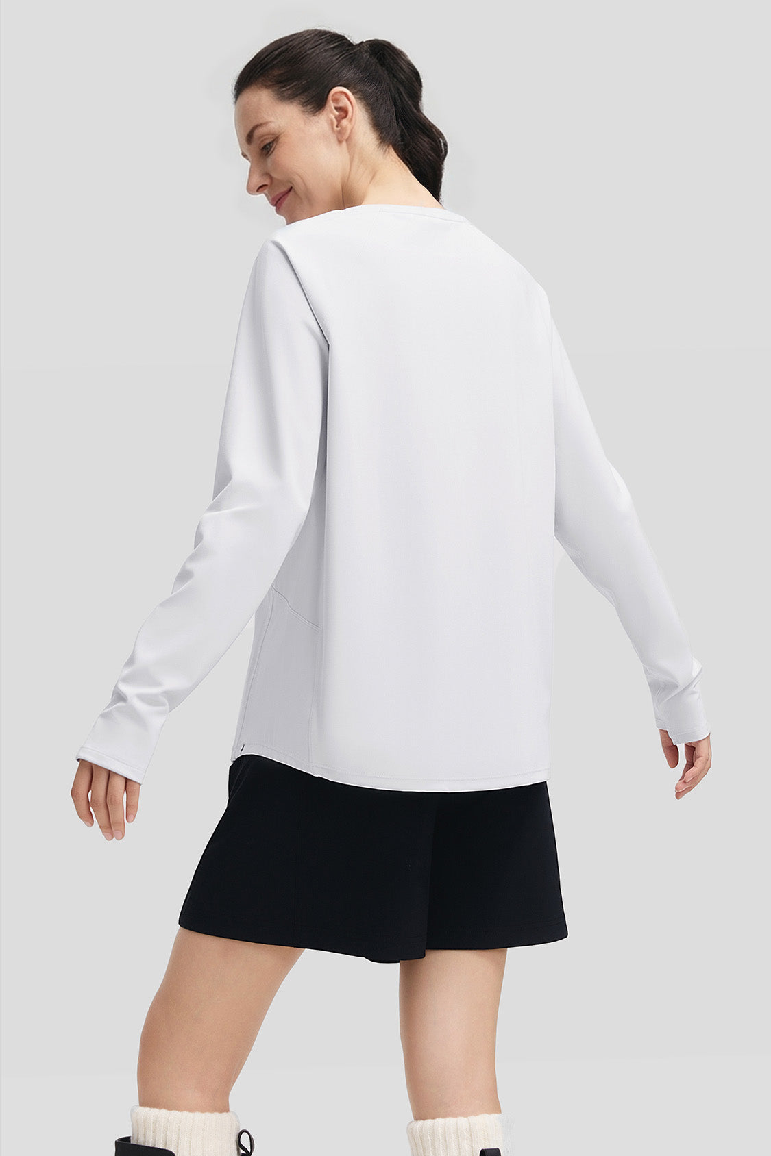 DryFlow – Women’s Quick-Dry Relaxed-Fit Long Sleeve Tee