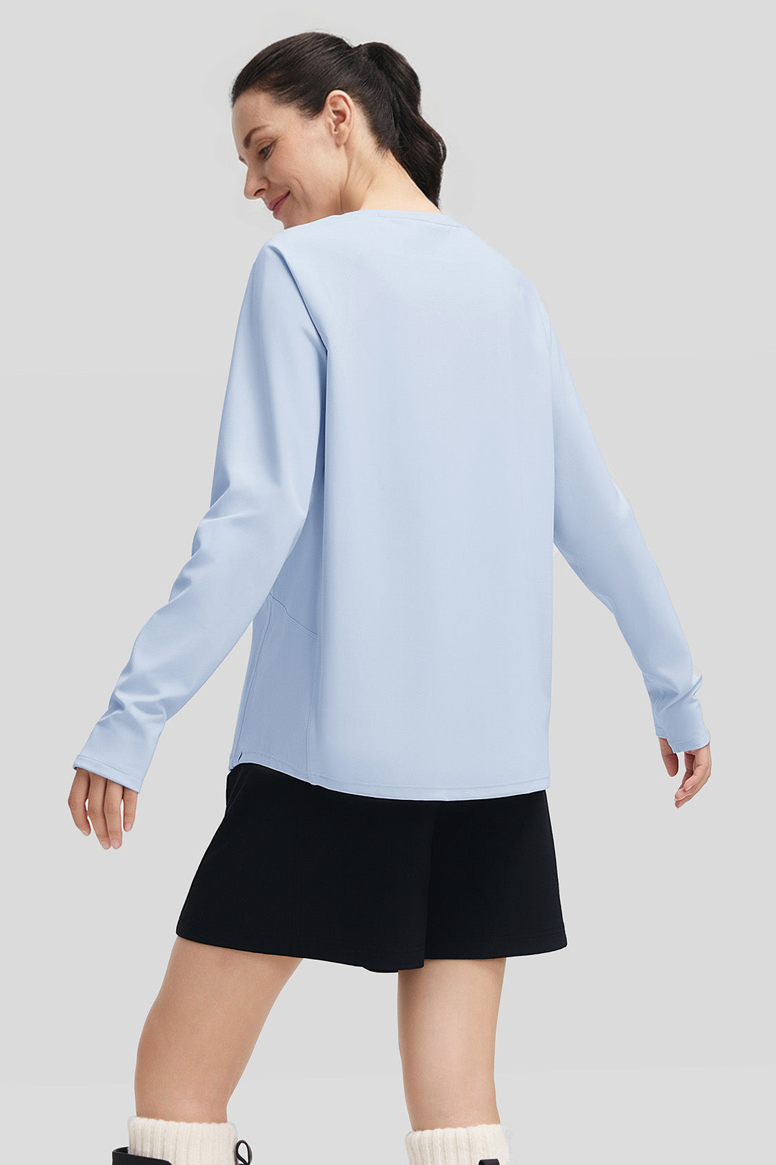 DryFlow – Women’s Quick-Dry Relaxed-Fit Long Sleeve Tee
