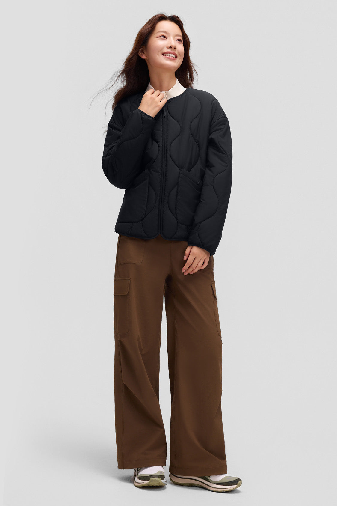 beneunder roundtrail womens medium warmth round neck fleece jacket #color_black