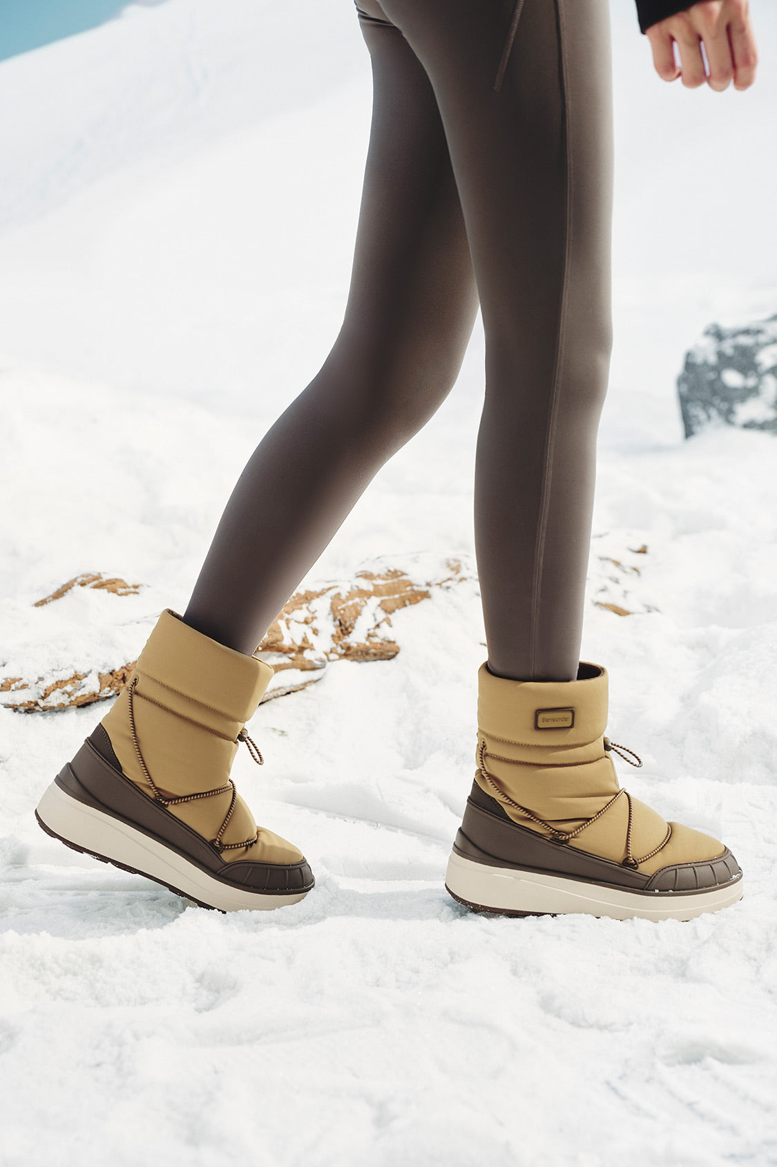 beneunder women's snow boots #color_chestnut yellow