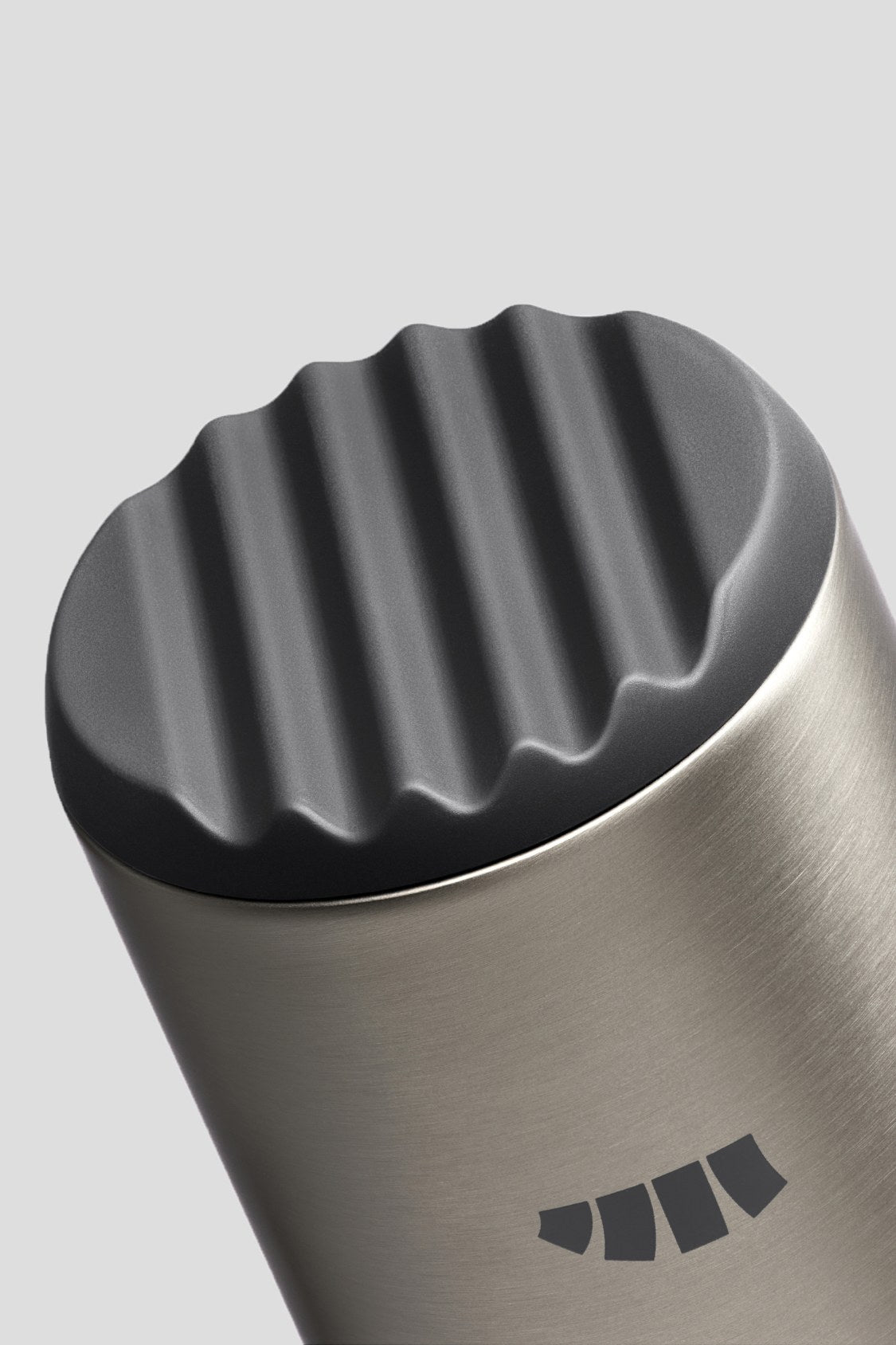 Large-Capacity Insulated Bottle with Straw LC016