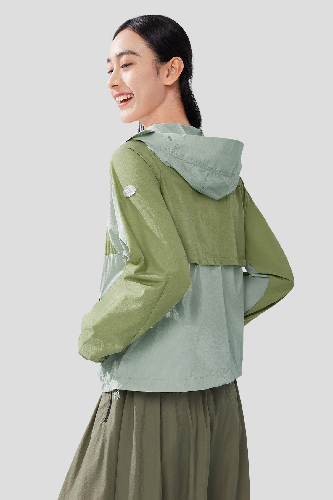 beneunder women's sun protection jacket upf50+ #color_light grayish green - wild meadow green