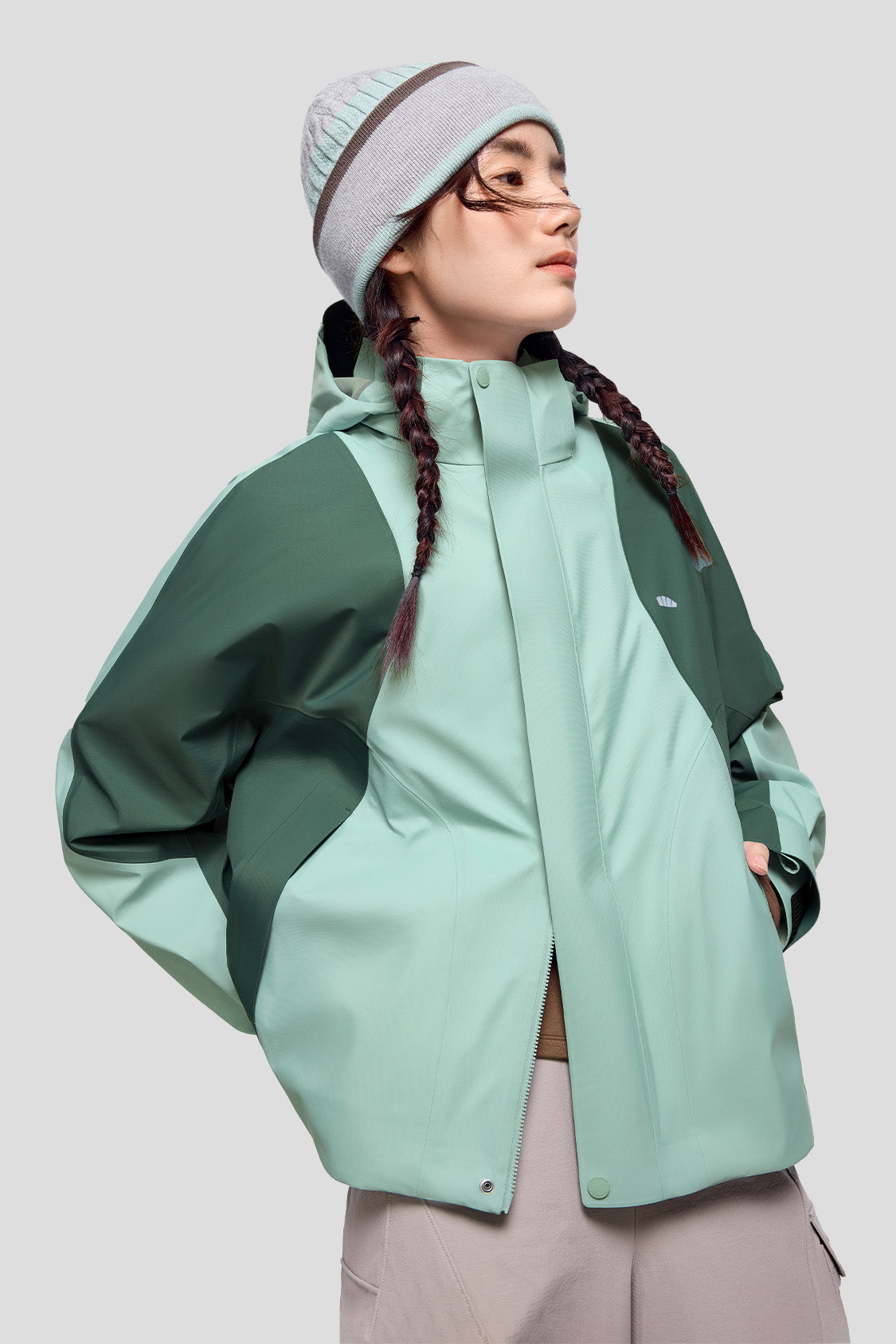 beneunder women's jacket #color_misty island green & misty green