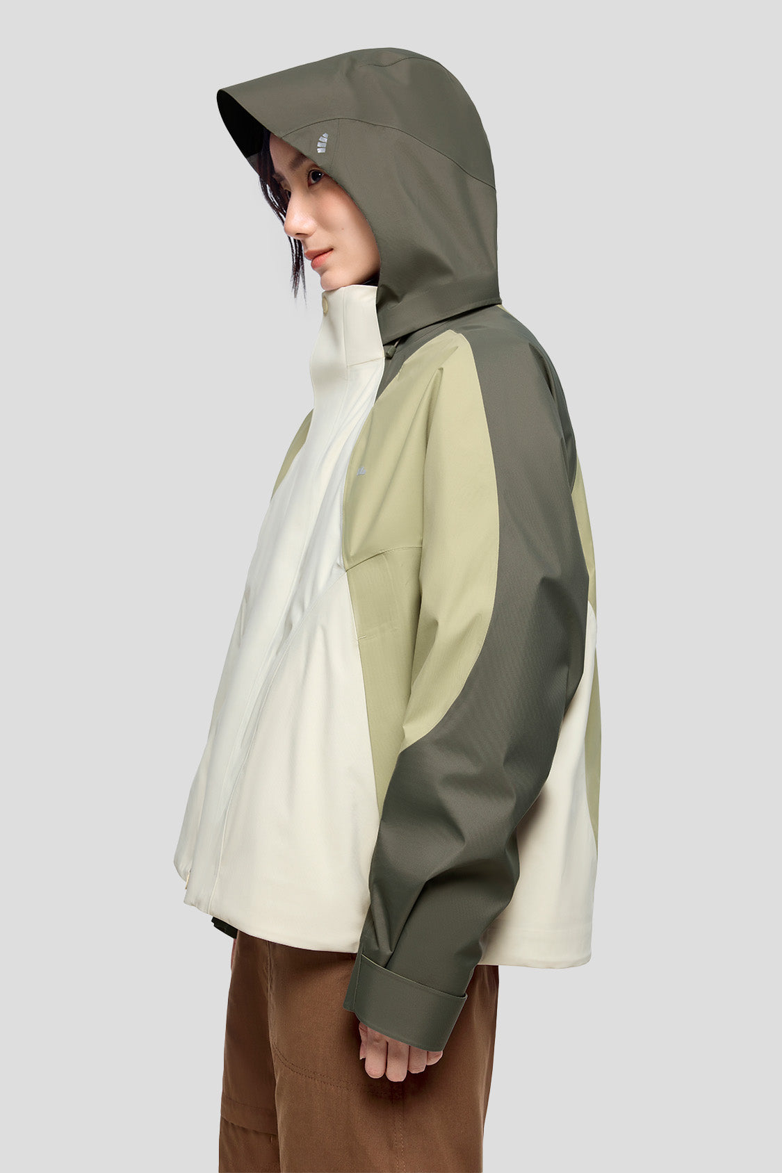 beneunder women's jacket #color_moonlit green & pale yellow