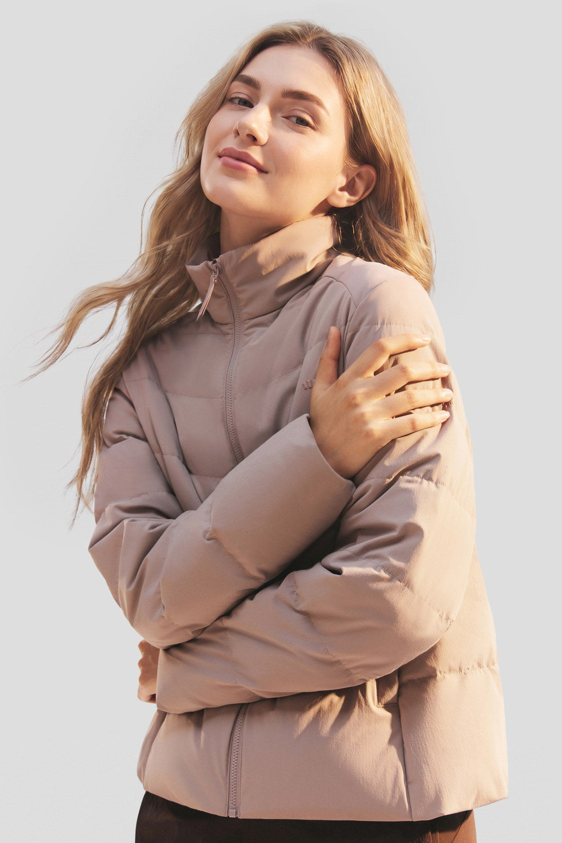 Women's Lightweight Stretch Regular-Fit Down Jacket (Mid Warmth) HD015